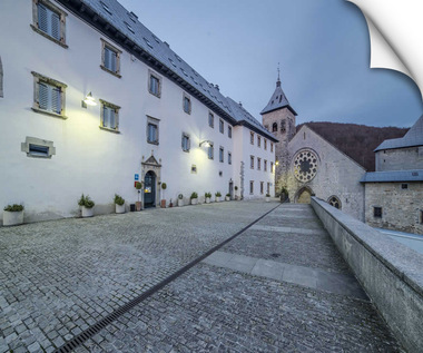 Luxury Inns Along the Route, Posadas de lujo camino santiago